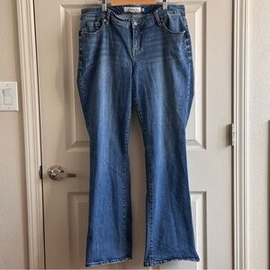 Torrid Blue Medium Wash Flare Wide Leg  Demin Jeans Women’s Plus Size 16R
